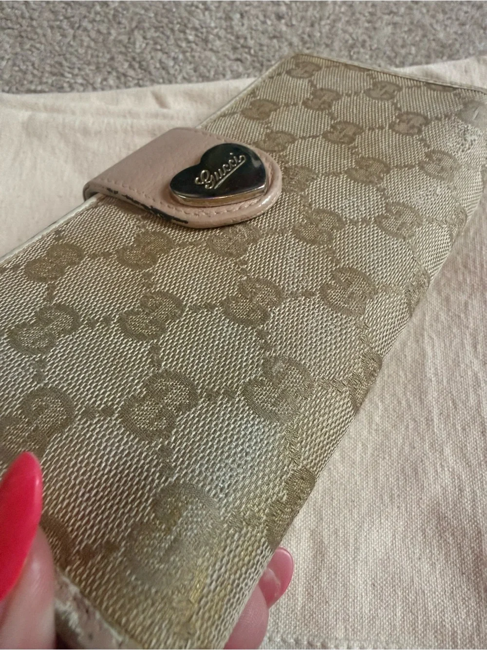 Gucci Pink and Gold GG Heart Snap Continental Wallet